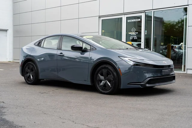 2023 Toyota Prius LE