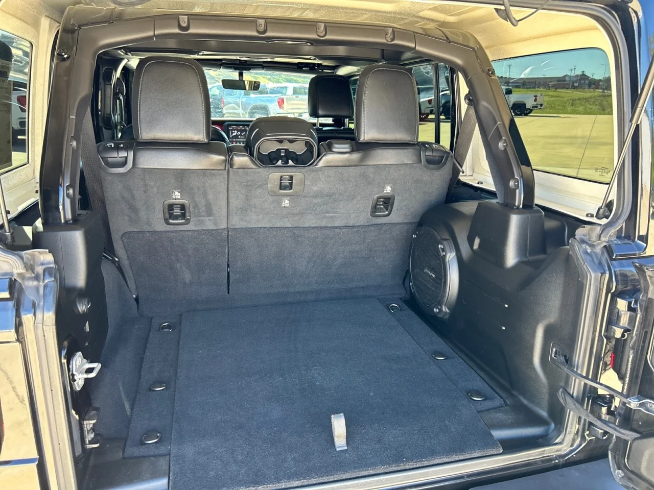 Used 2020 Black Jeep Rubicon image 7