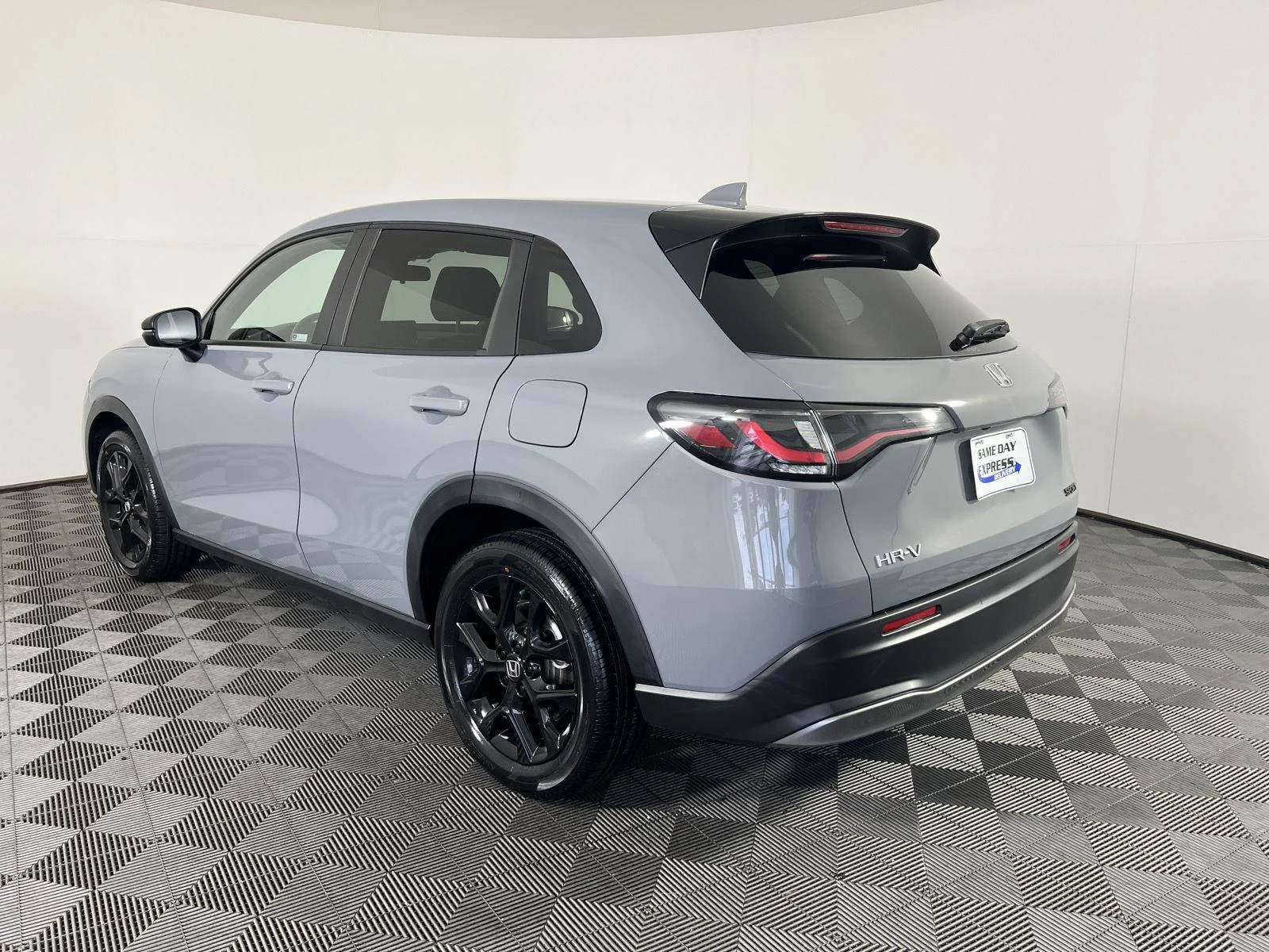 Used 2024  Honda Sport image 25