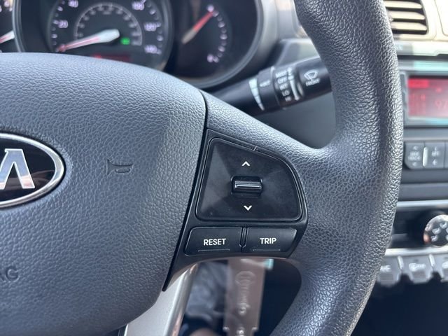 Used 2013 Silver Kia LX image 19