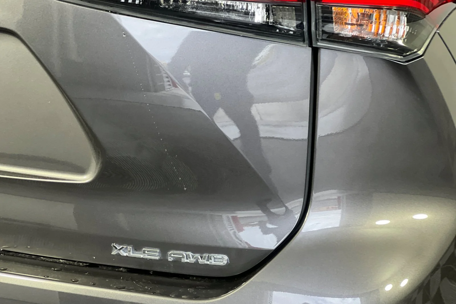 Certified Used 2022 Magnetic Gray Metallic Toyota XLE image 32