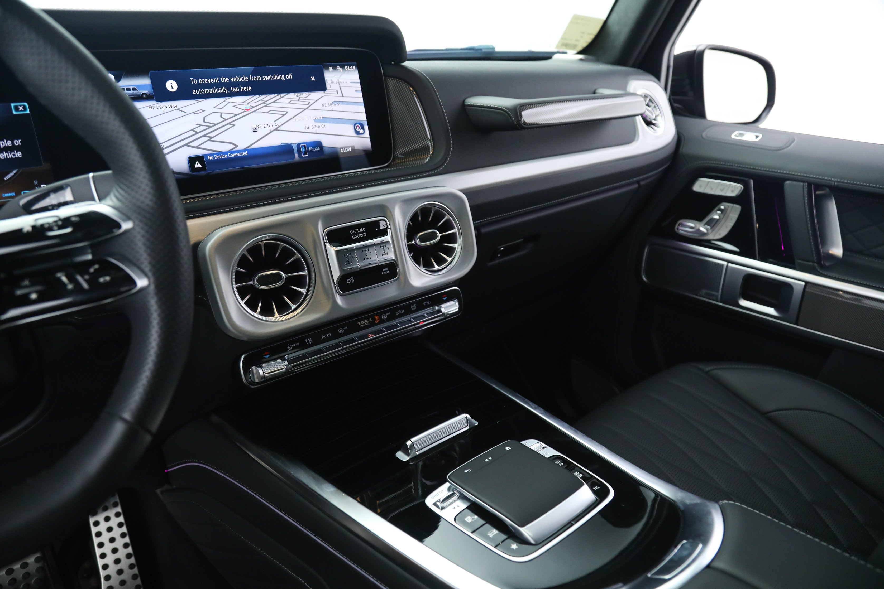 Used 2025 Gray Mercedes-Benz G 550 image 33