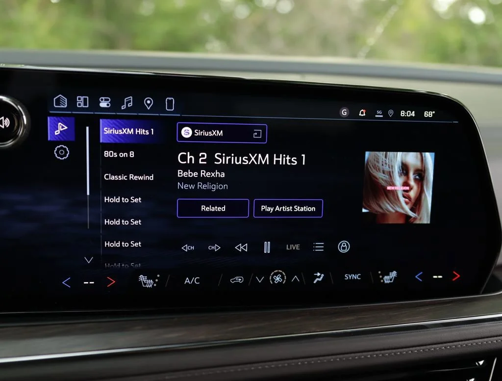 2026 Chevrolet Suburban LT - Photo 14