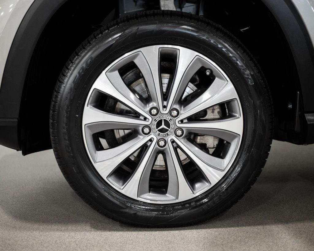 Certified Used 2022  Mercedes-Benz GLE 350 image 4