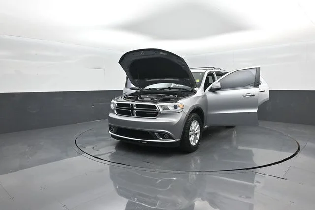 Used 2015 Silver Dodge SXT image 10