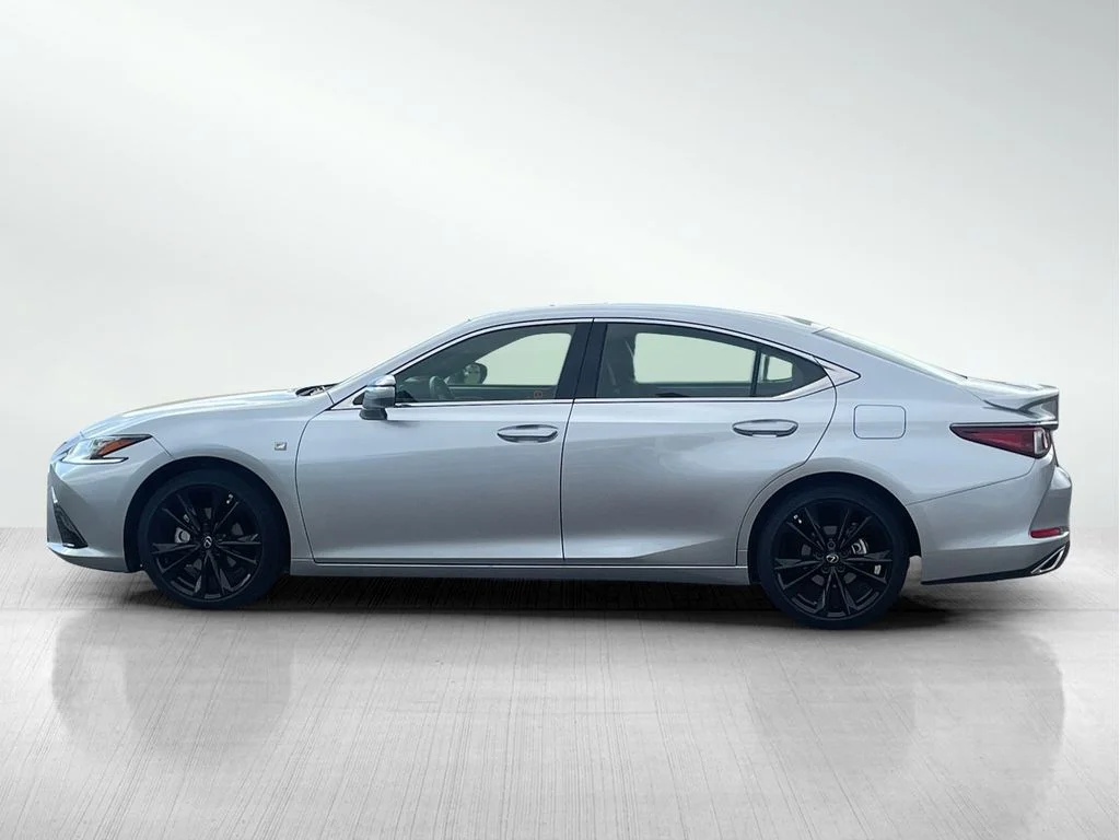 Used 2022 Iridium Lexus F Sport Handling image 6