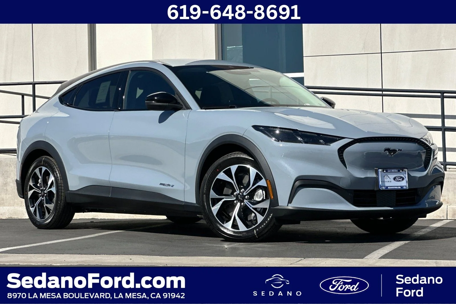 New 2026 Glacier Gray Metallic Tri-coat Ford Select image 1