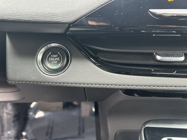 Used 2025 BLUE BUICK Preferred image 28