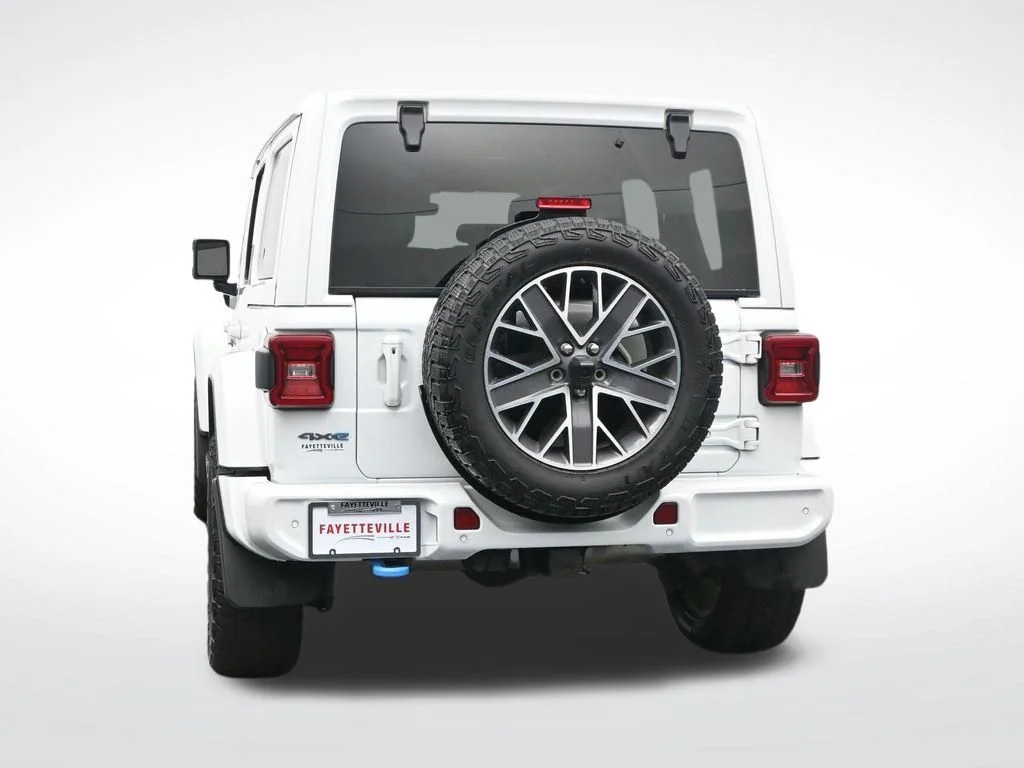 Used 2024 White Jeep High Altitude 4xe image 8