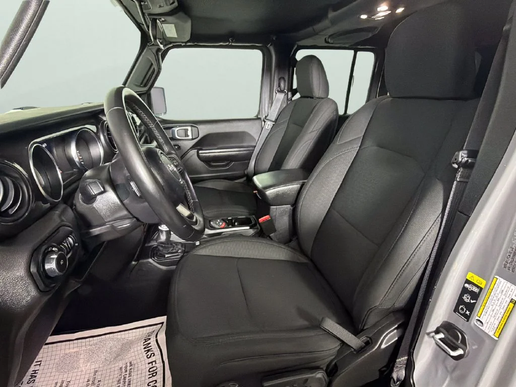 Used 2021 Gray Jeep Sport Altitude 4x4 image 18