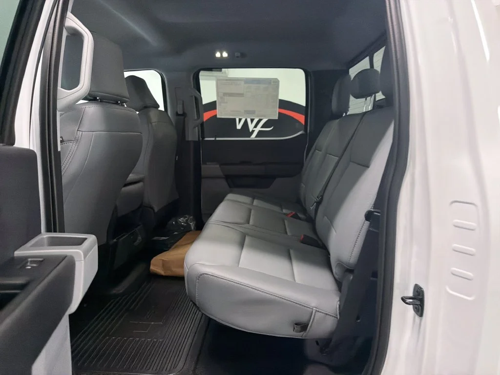 New 2027 Oxford White Ford F-350® XL image 14