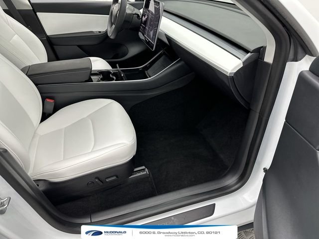 Used 2020 White Tesla Long Range image 25