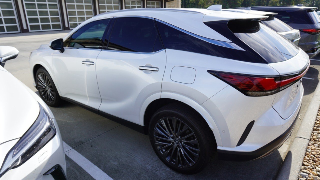 Used 2025 White Lexus RX 350 Luxury image 9