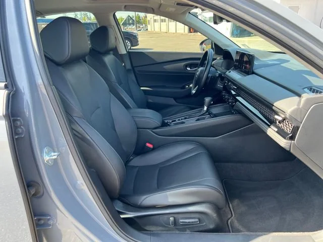 2023 Honda Accord Hybrid Touring - Photo 9