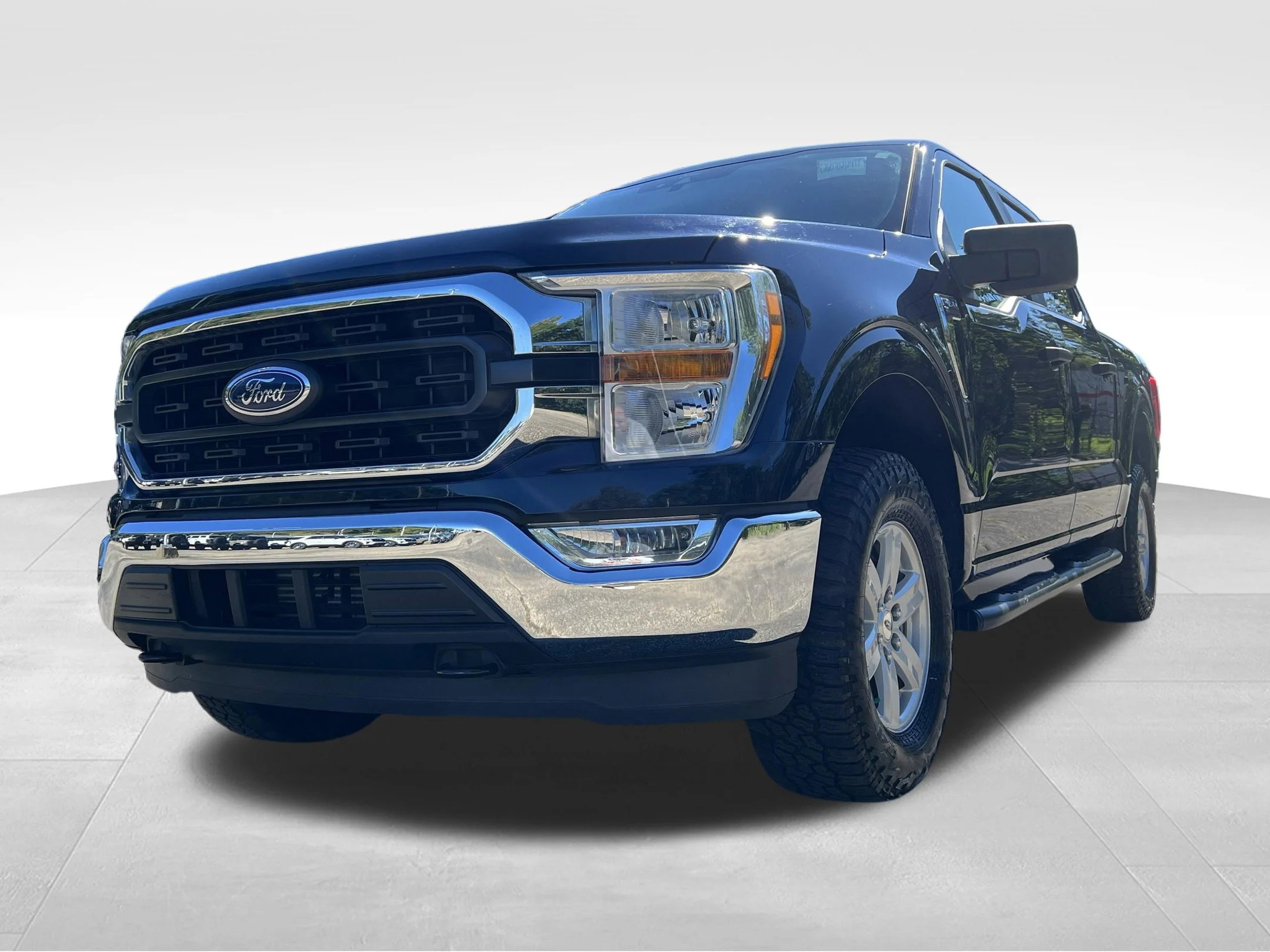 Used 2021 Blue Metallic Ford XLT image 11