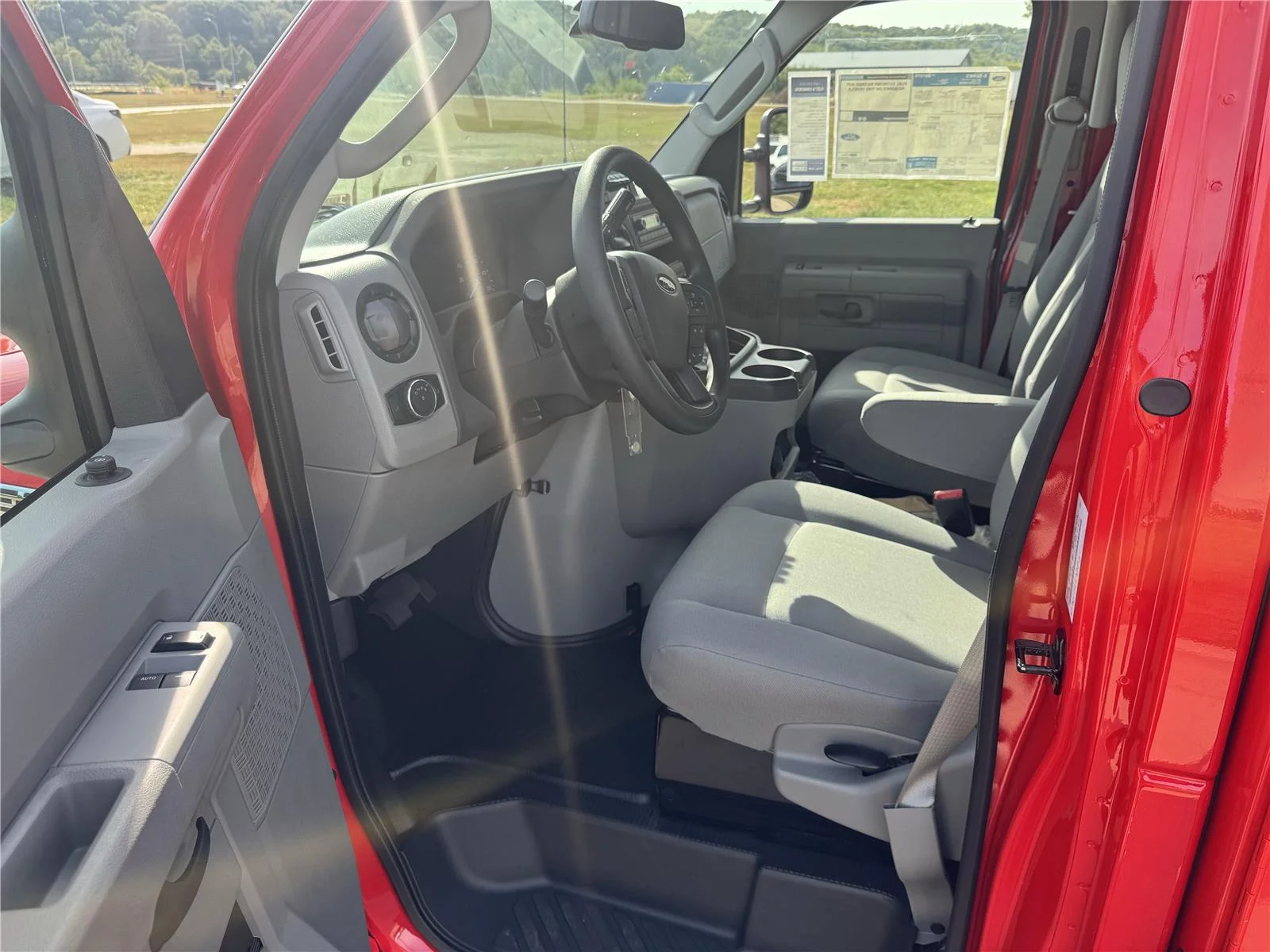 2026 Ford E-Series Cutaway Base - Photo 11