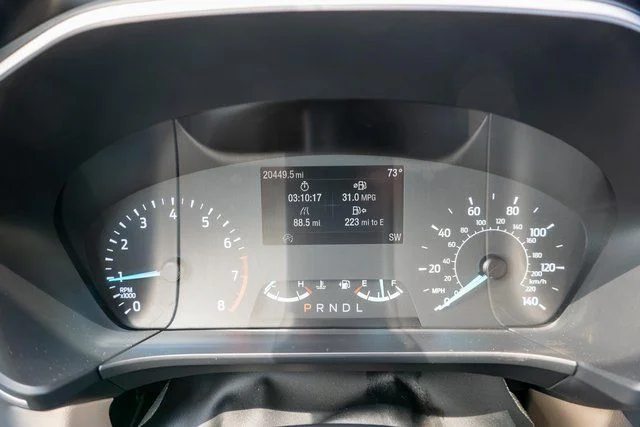 Used 2022 Blue Ford SE image 18
