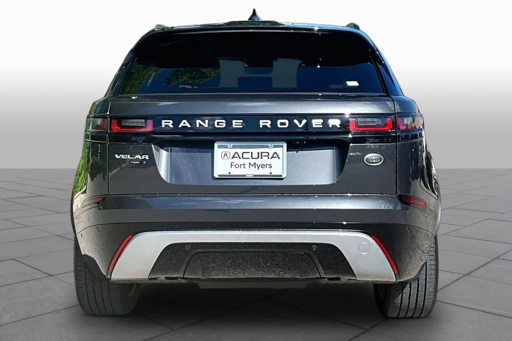 Used 2018 Gray Land Rover S image 5