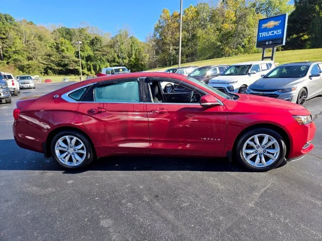 Used 2019 CAJUN RED TINTCOAT Chevrolet LT image 9