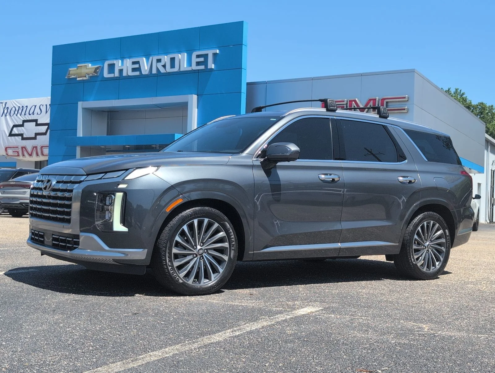 Used 2023 Gray Hyundai Calligraphy image 1