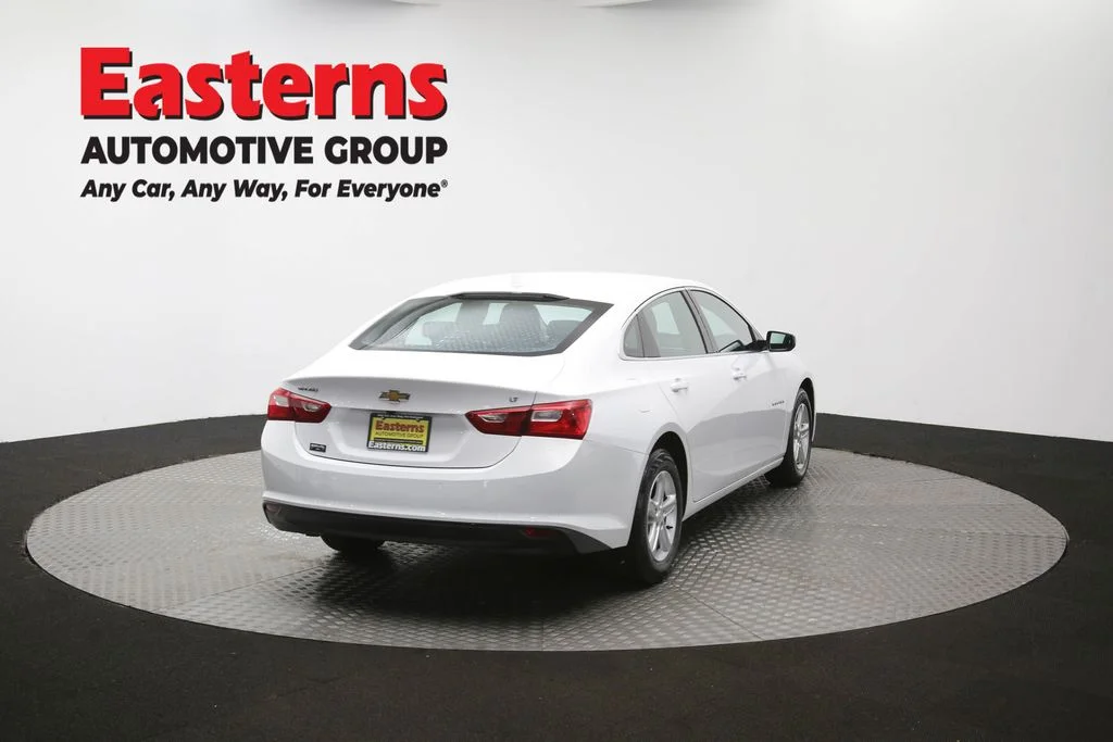 Used 2024 White Chevrolet LT image 39