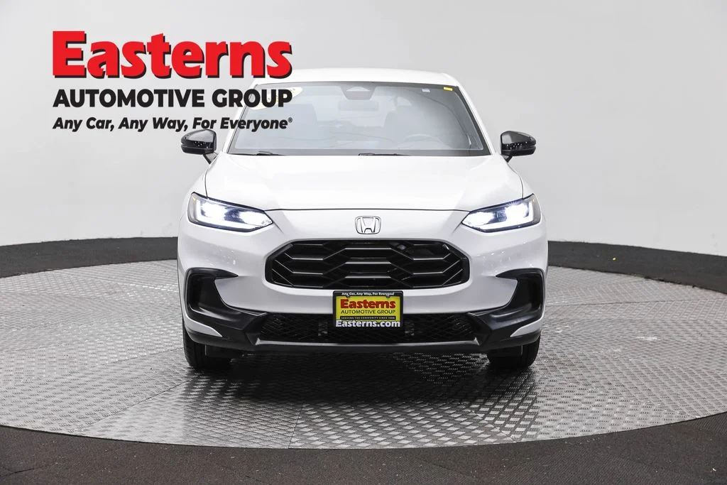 Used 2023 White Honda Sport image 2