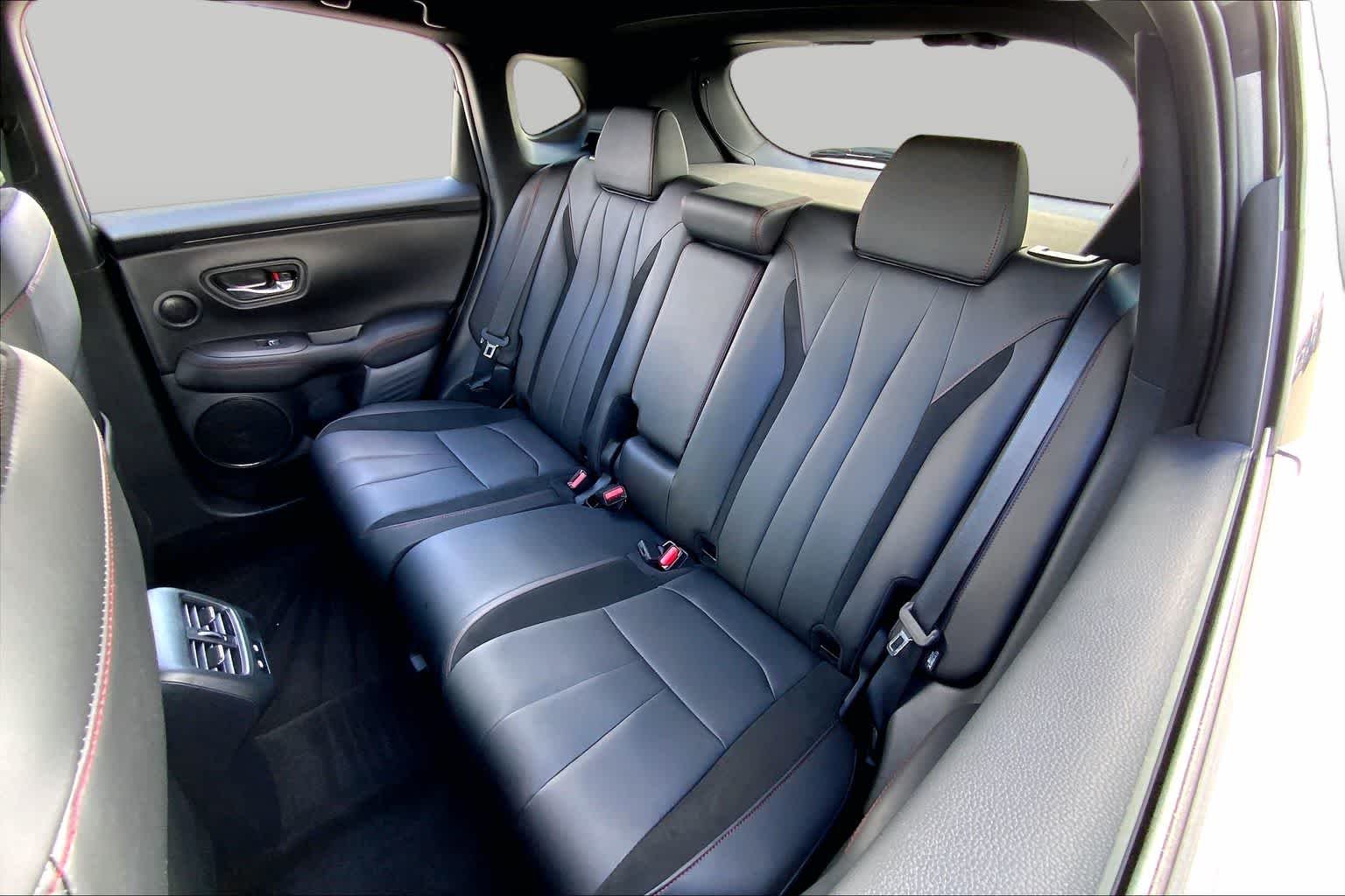 Used 2025 Solar Silver Metallic Acura w/A-Spec Package image 20