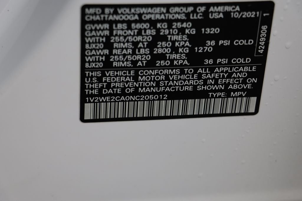 Used 2022 White Volkswagen 3.6L V6 SE w/Technology image 23