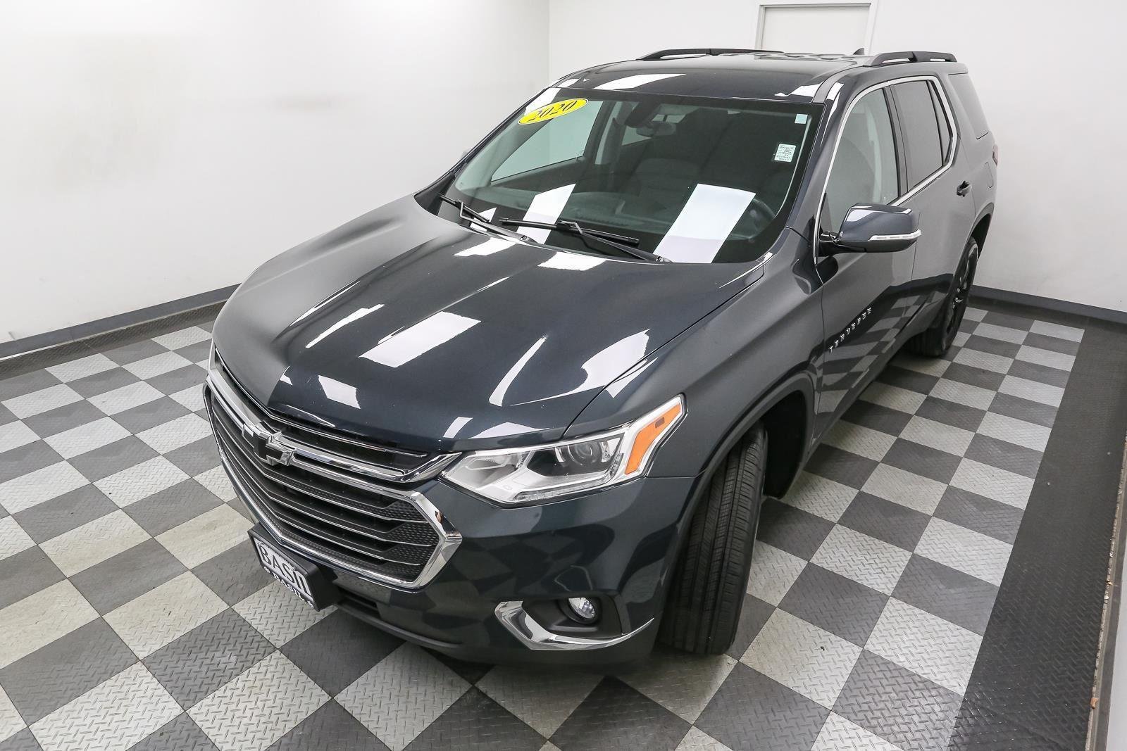 Used 2020 Graphite Metallic Chevrolet LT Cloth image 6