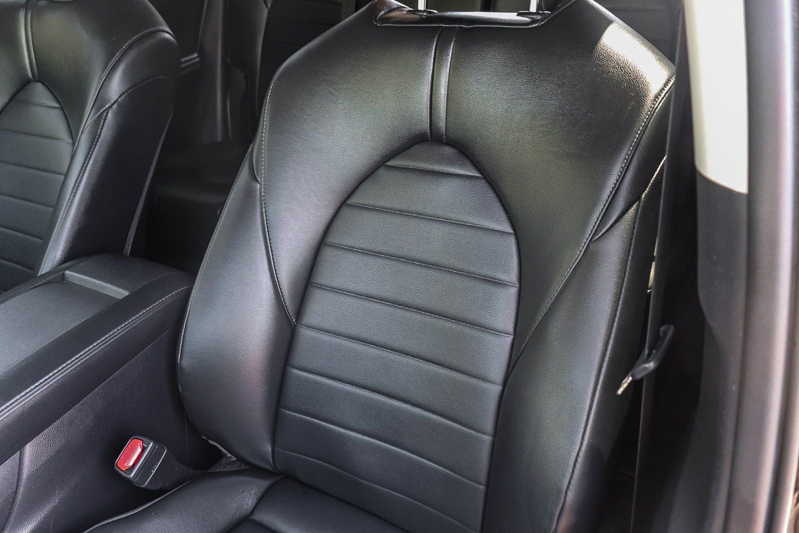 Used 2022 Midnight Black Metallic Toyota XLE image 32
