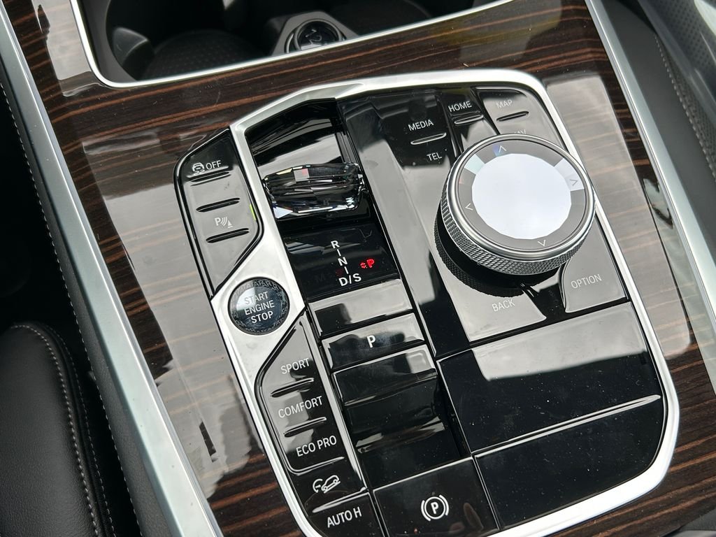 New 2026 Skyscraper Grey Metallic BMW xDrive40i image 28