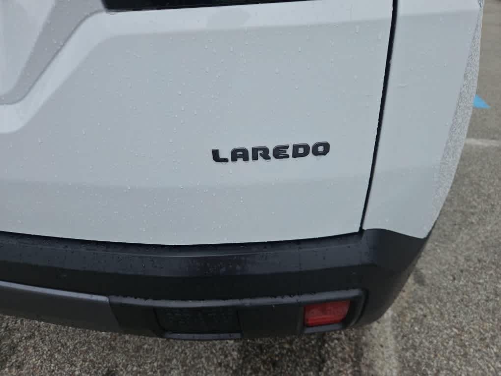 New 2026 Bright White Clearcoat Jeep Laredo image 11