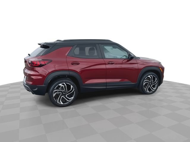Used 2025 Crimson Metallic Chevrolet RS image 8
