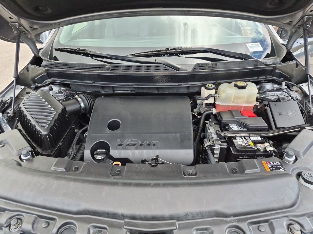 Used 2019 Includes Pitch Dark Night lower exterior accent color.) Buick Avenir image 17