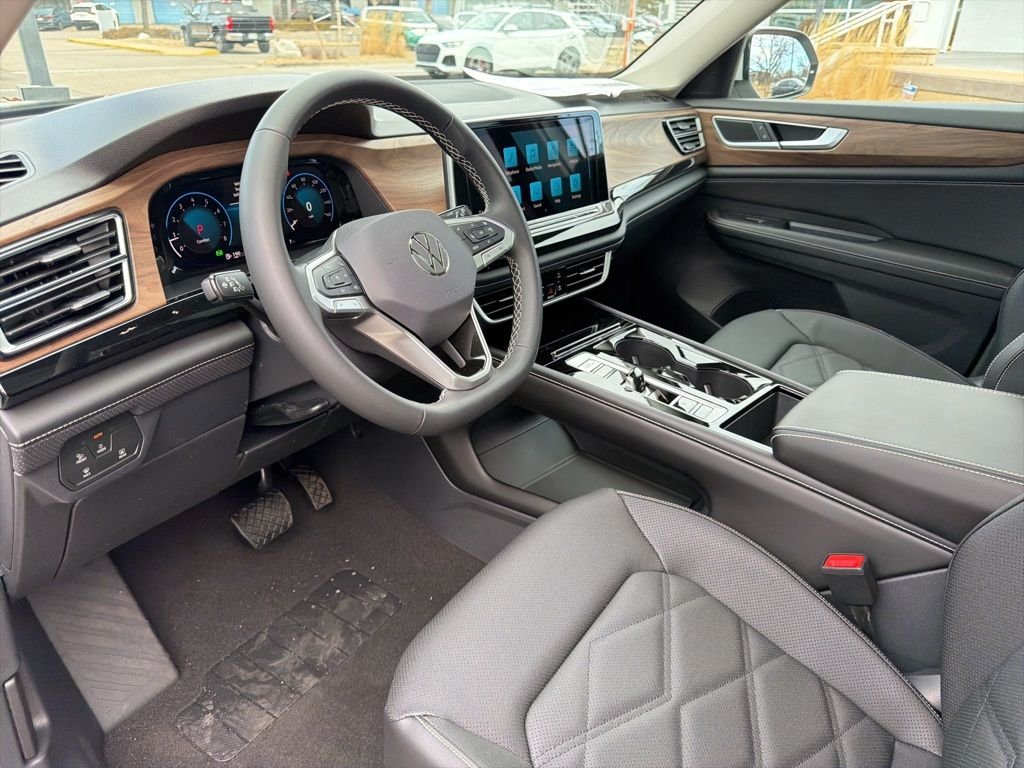 New 2026 Opal White Pearl Volkswagen SE w/Technology image 9
