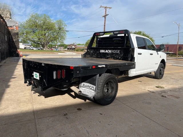 2024 RAM Ram 3500 Chassis Cab SLT - Photo 8