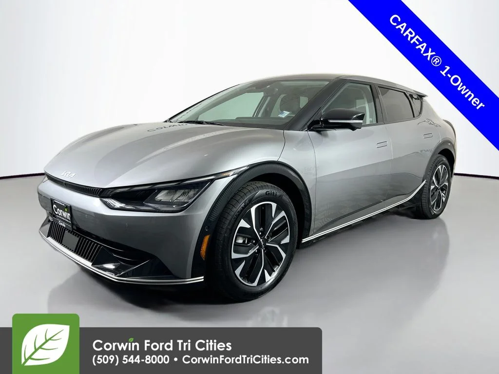 Used 2024 Gray Kia Wind image 5