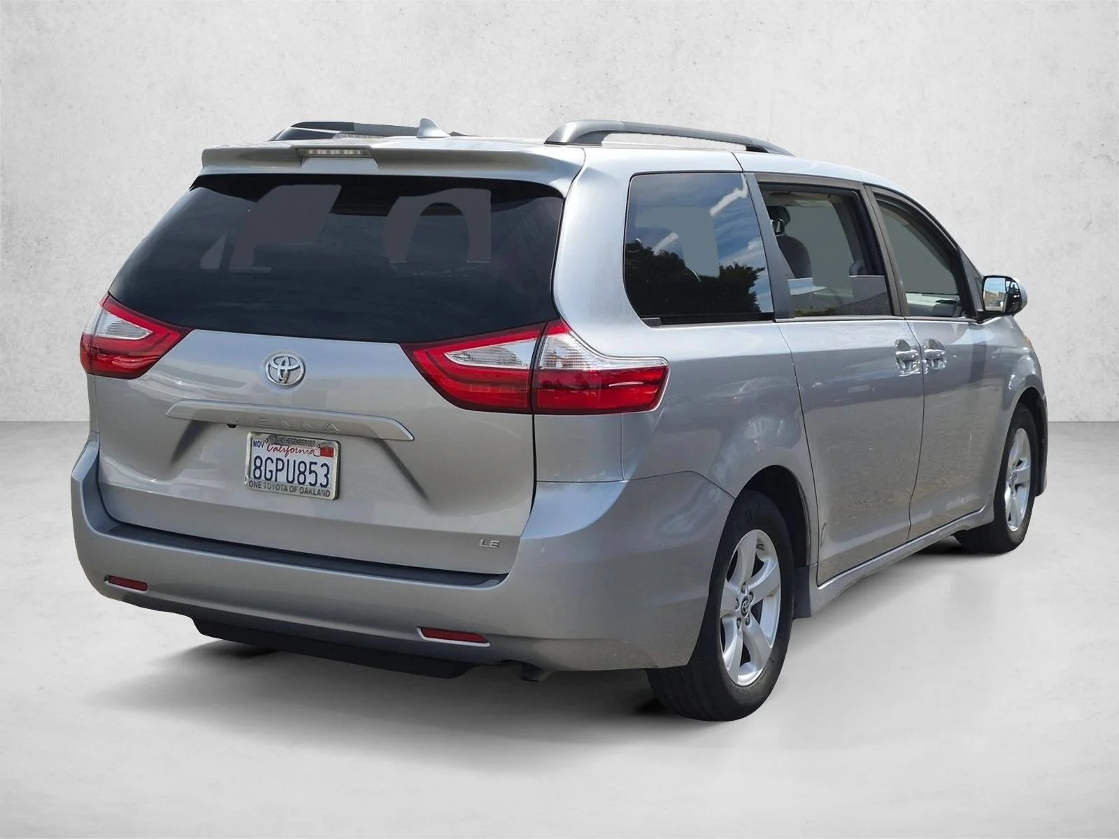 Used 2018 Silver Sky Metallic Toyota LE image 5