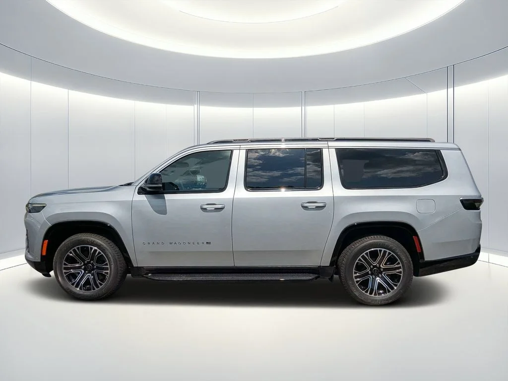New 2026 Silver Zynith Jeep  image 7