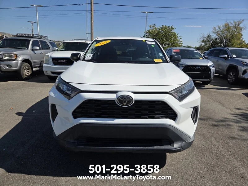 Used 2022 White TOYOTA LE image 2