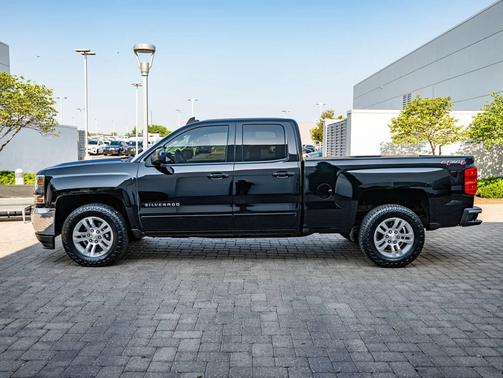 Used 2017 Black Chevrolet LT image 8