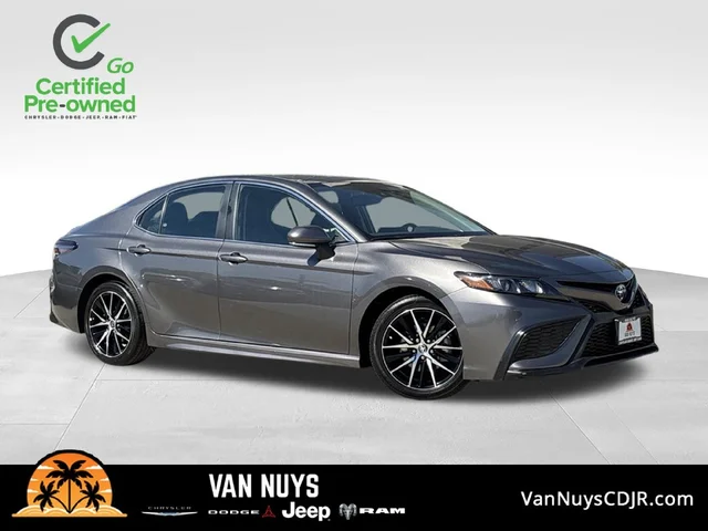 2024 Toyota Camry Hybrid SE