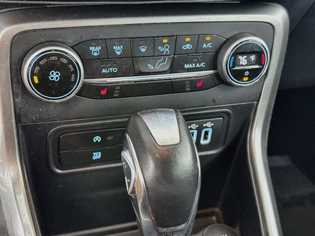 Used 2018 White Ford SE image 19