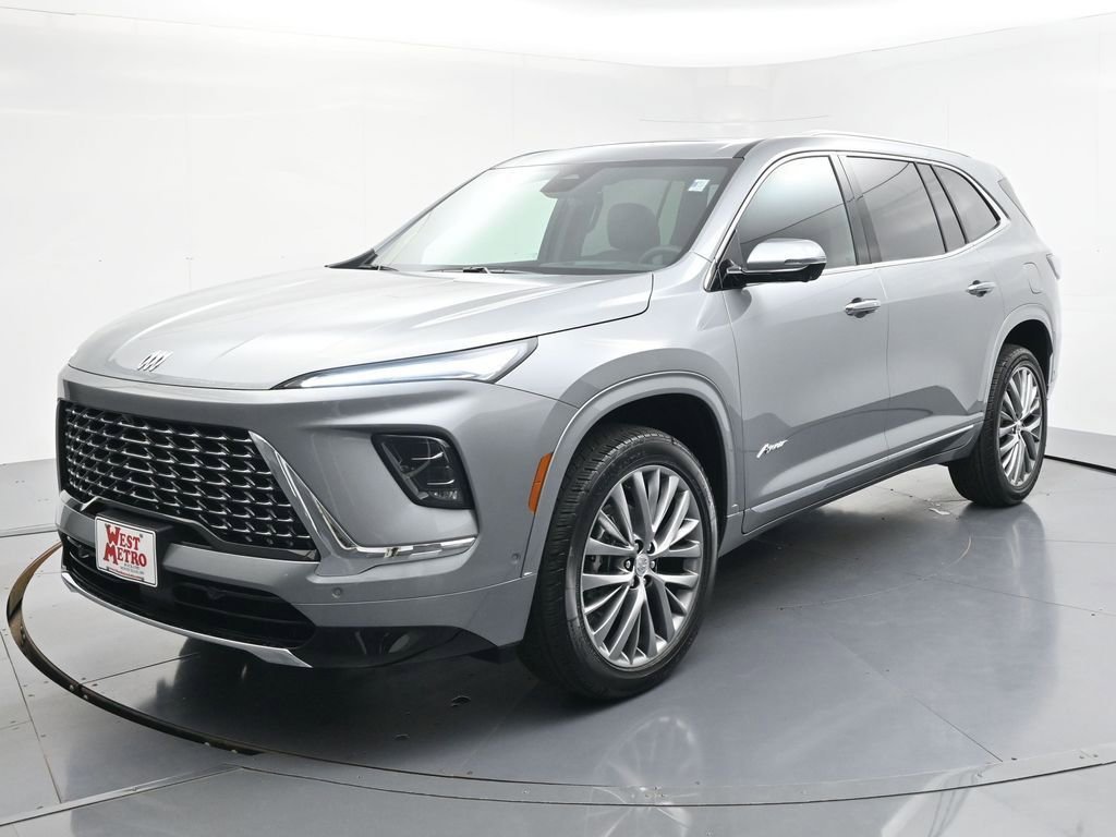 2026 Buick Enclave Avenir AWD's photo