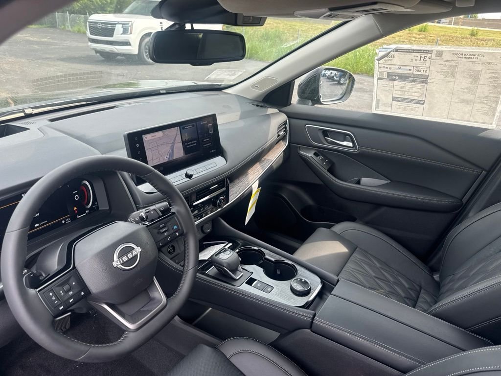 2026 Nissan Rogue Platinum - Photo 13