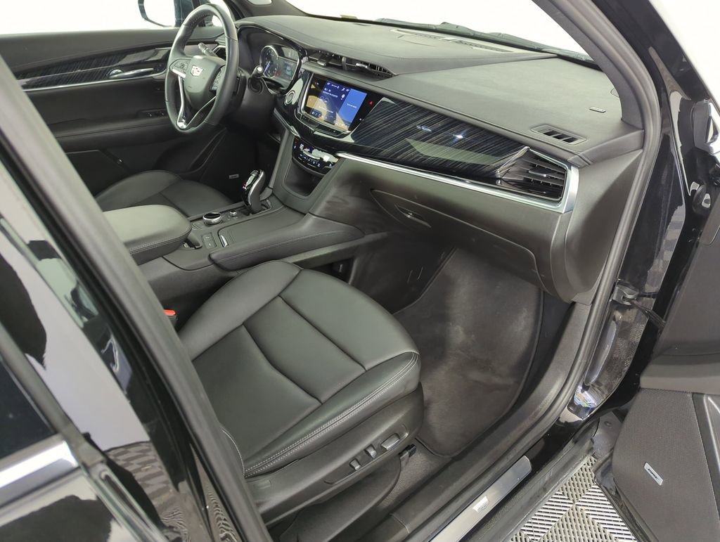 Certified Used 2025 Stellar Black Metallic Cadillac Premium Luxury image 38