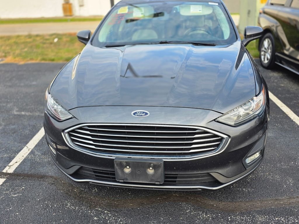 Used 2020 Magnetic Ford SE image 1