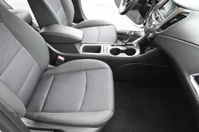 Certified Used 2019 Summit White Chevrolet LT image 29
