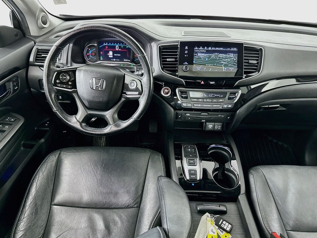 Used 2021 Crystal Black Pearl Honda Touring image 24