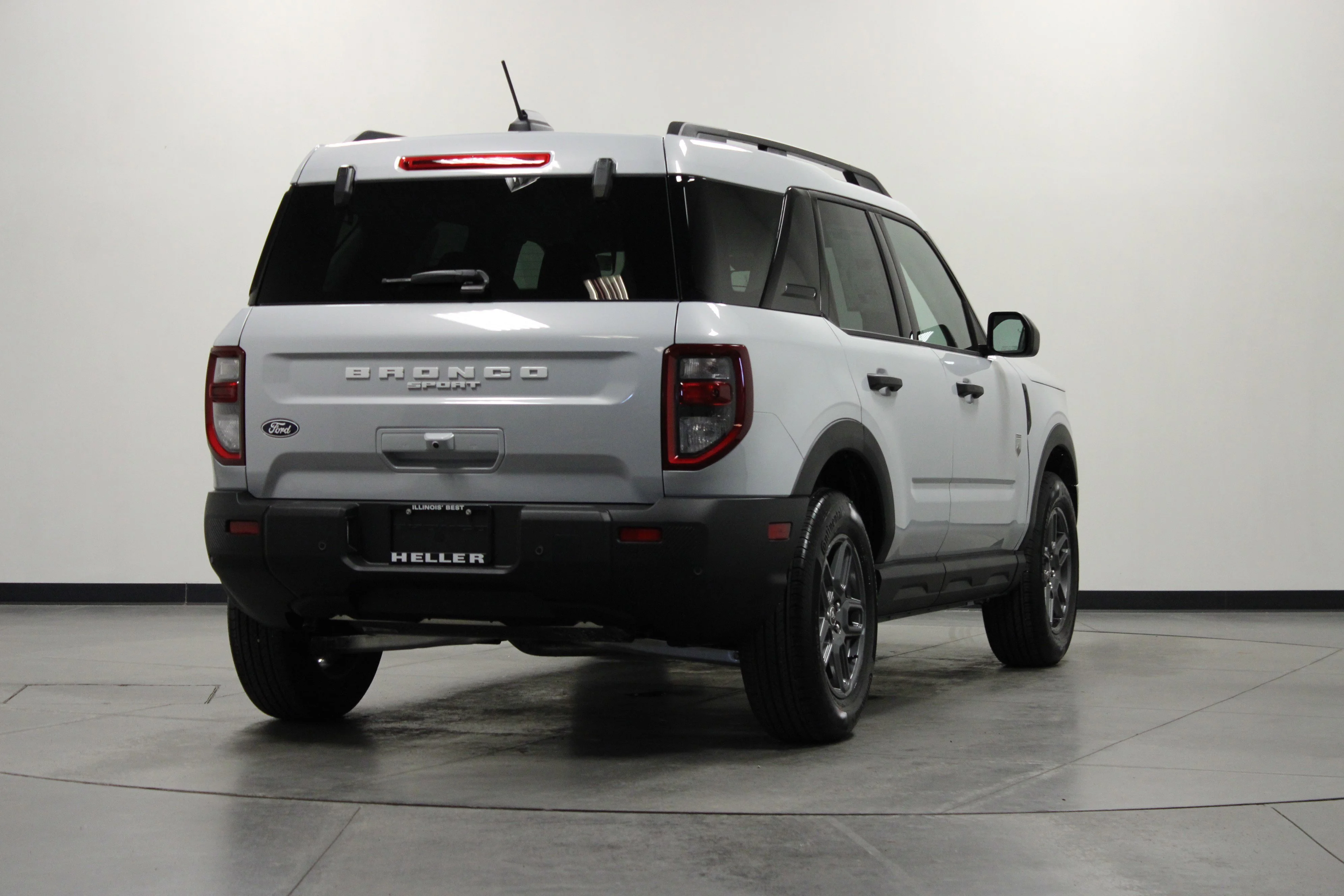 New 2026 Space White Metallic Ford Big Bend® image 4